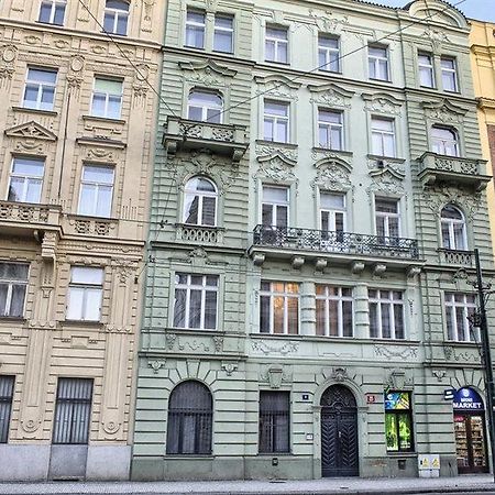 Krizovnicka Apartment Praag Buitenkant foto